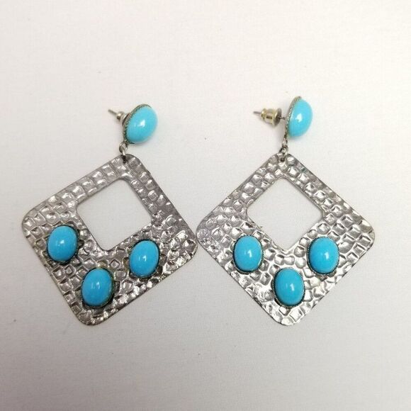 Vintage Blue Cabochon and Silver Tone Dangle Earrings, Hammered Textured, Estate - Picture 2 of 6